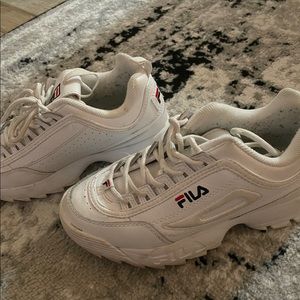 Fila Disruptor II Premium Sneaker women’s 6